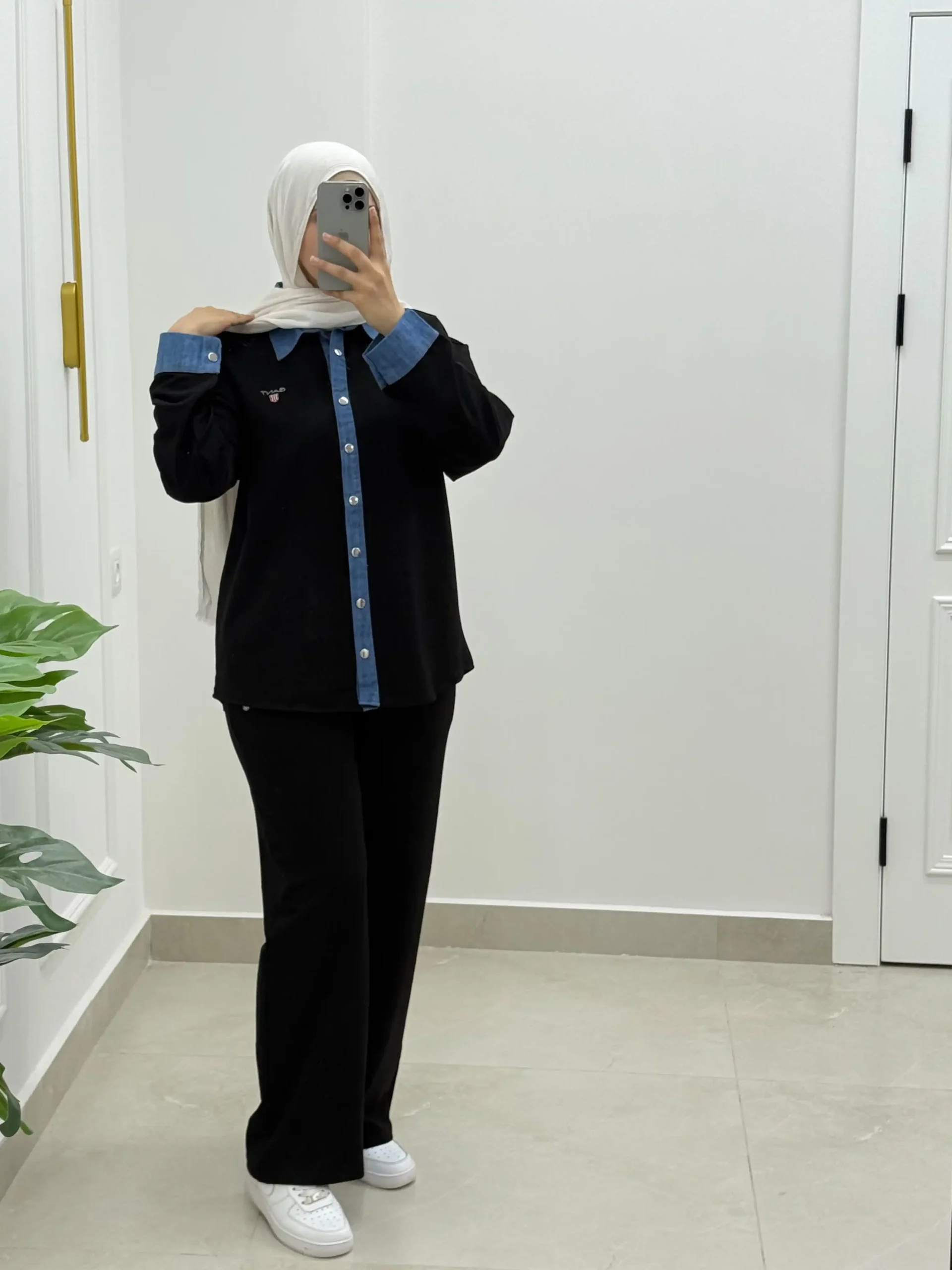 أونصومبل نسائي أنيق بلمسة جينز O10